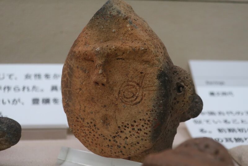 愛知県名古屋市の古沢町遺跡から出土した土偶